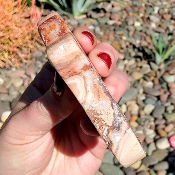 Mexican Crazy Lace Hamsa Carving with Sparkling Druzy - Picture 13 of 17